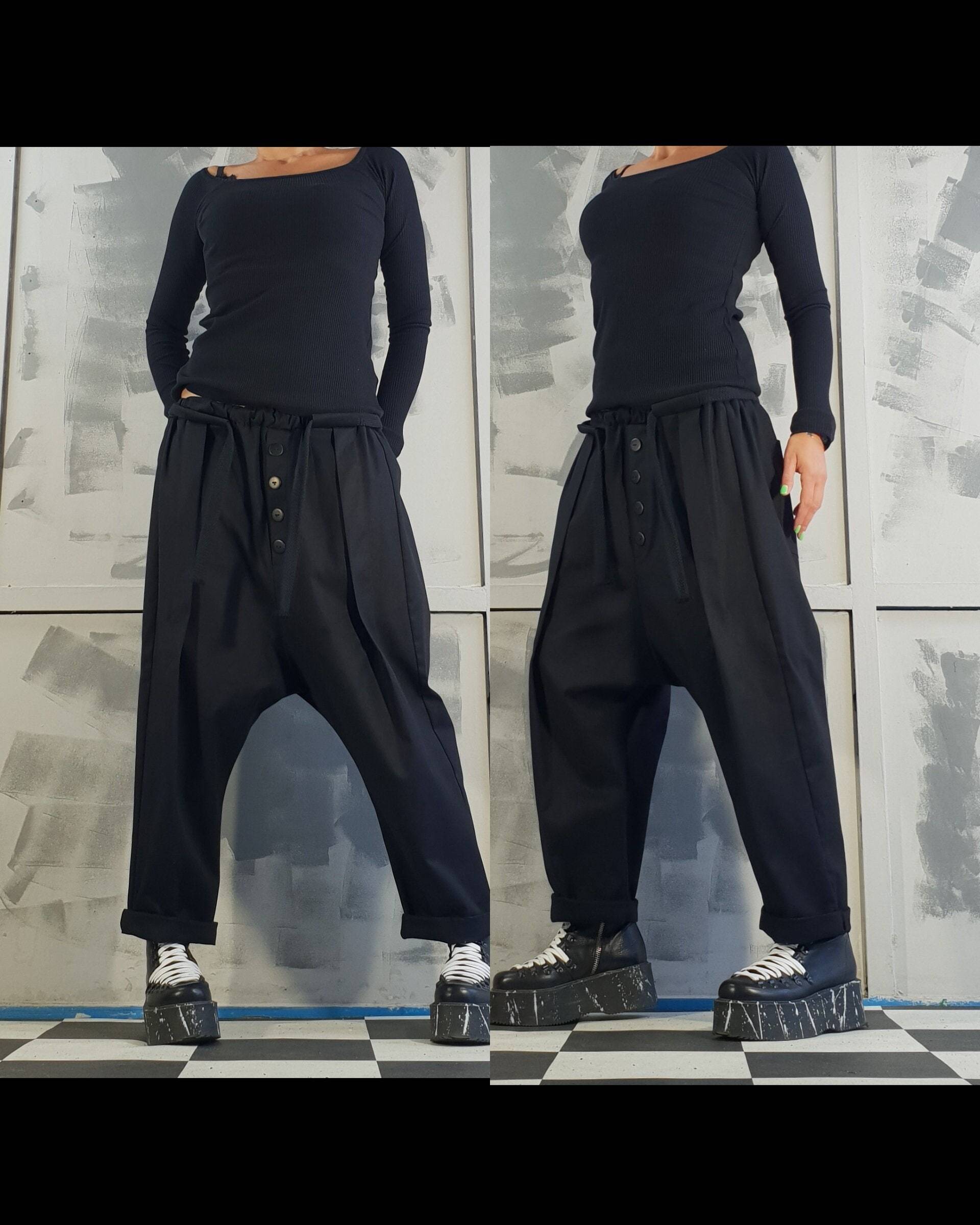 Extravagante Hose, Frauen Haremshose, Avantgarde Schwarze Gothic Urban Pants, Loose Pants von NonStandardDesign