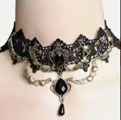 Vintage Gothic-Spitzen-Halskette 2 von Noname