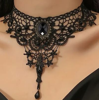 Vintage Gothic-Spitzen-Halskette 3 von Noname