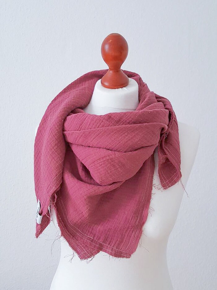 Mama Schal Halstuch Musselin Baumwolle Boho Ethno Beere von NoniKidsBerlin