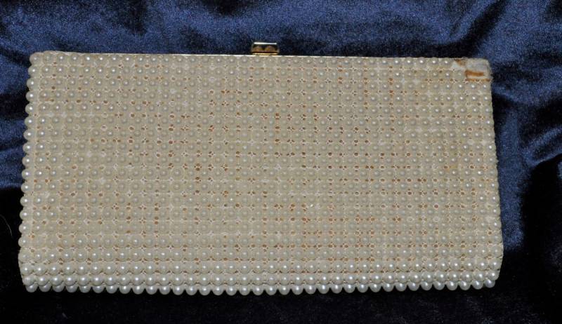 Jr Usa Clutch Mit Kunstperlen von NonniesVintageVault