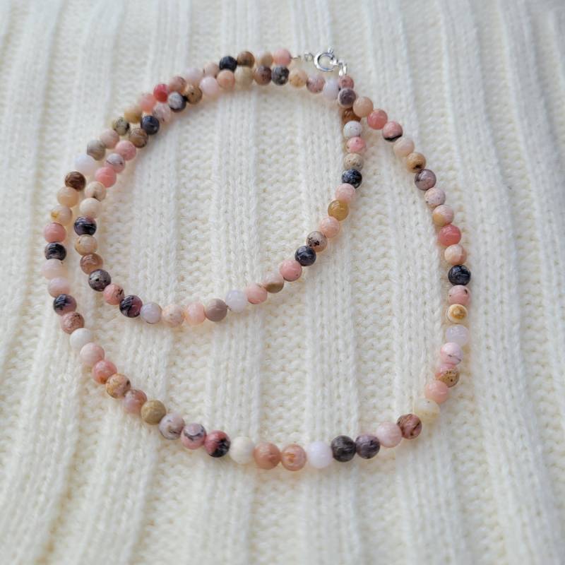 Halskette 48cm Rosa Opal Aus 4mm Perlen Halskette 48cm Rosa Opal Aus 4mm Perlen von NookiKreationen