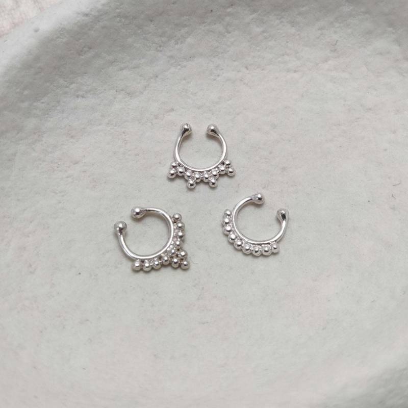Winziges Fake Septum Silber Winziges Fake Septum Silber von Noomaad