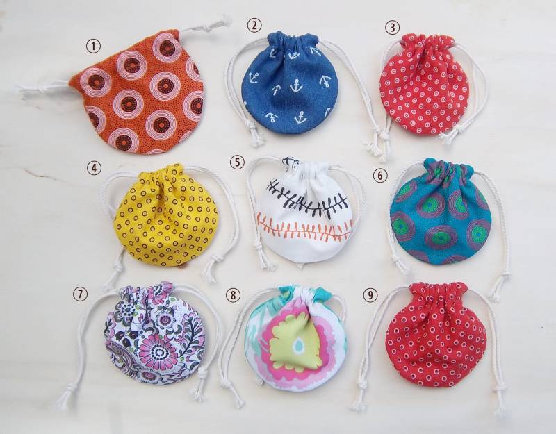 Mini Tasche Rundes Beutel Schmucktasche Ohrringbeutel Geschenktasche Krimskramsbeutel Ringtasche Kleingeldtasche Kopfhörertasche Baumwolle von NoooitStoffe