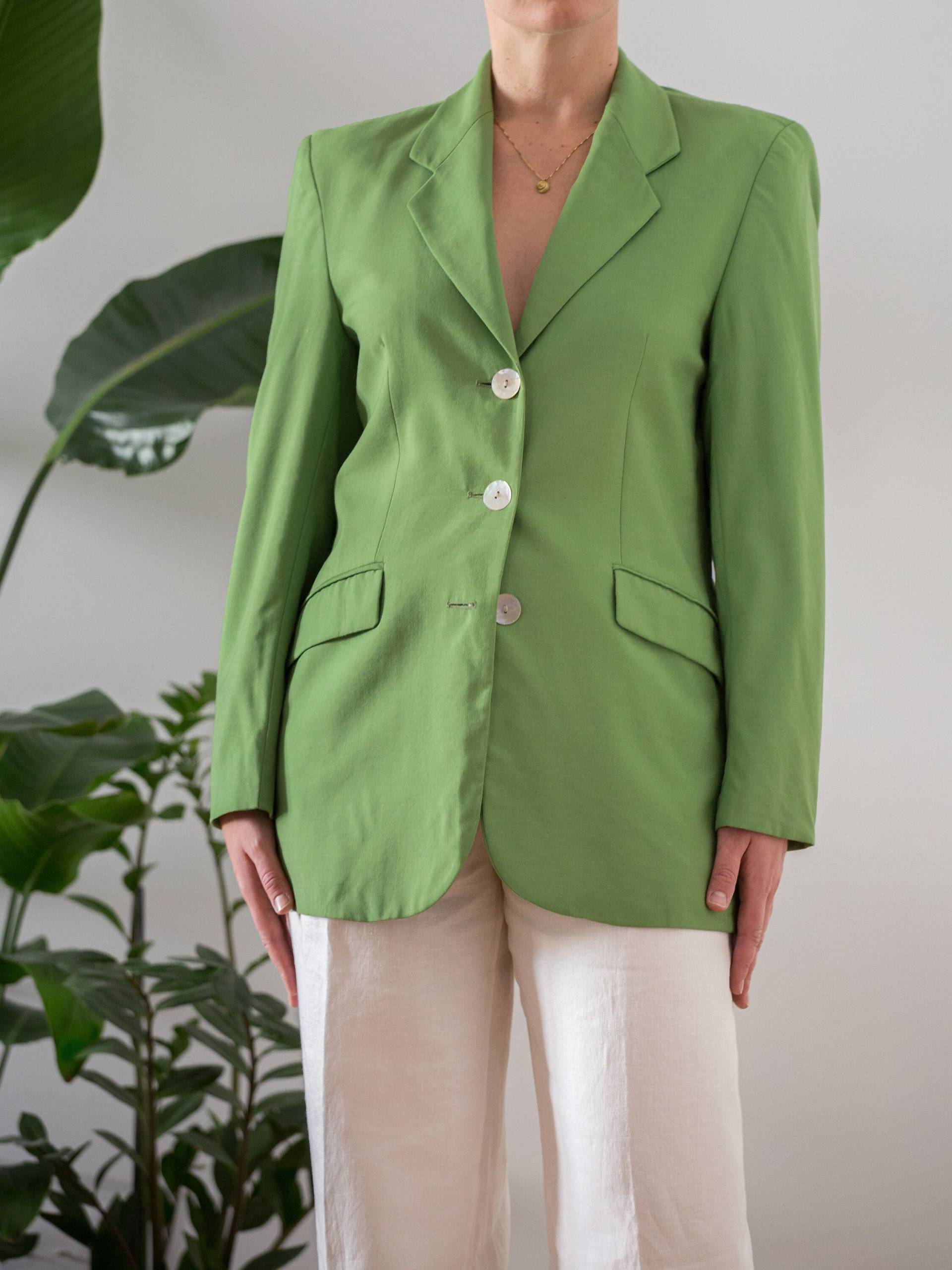 Vintage Reine Wolle Maßgeschneiderte Blazer Jacke in Lime Grün Für Frauen | Größe M/D38 Ausgestattet Einreihiger Mit Kerben-Kragen Zipfl-Kragen Go194 von NorasVintageSilkShop