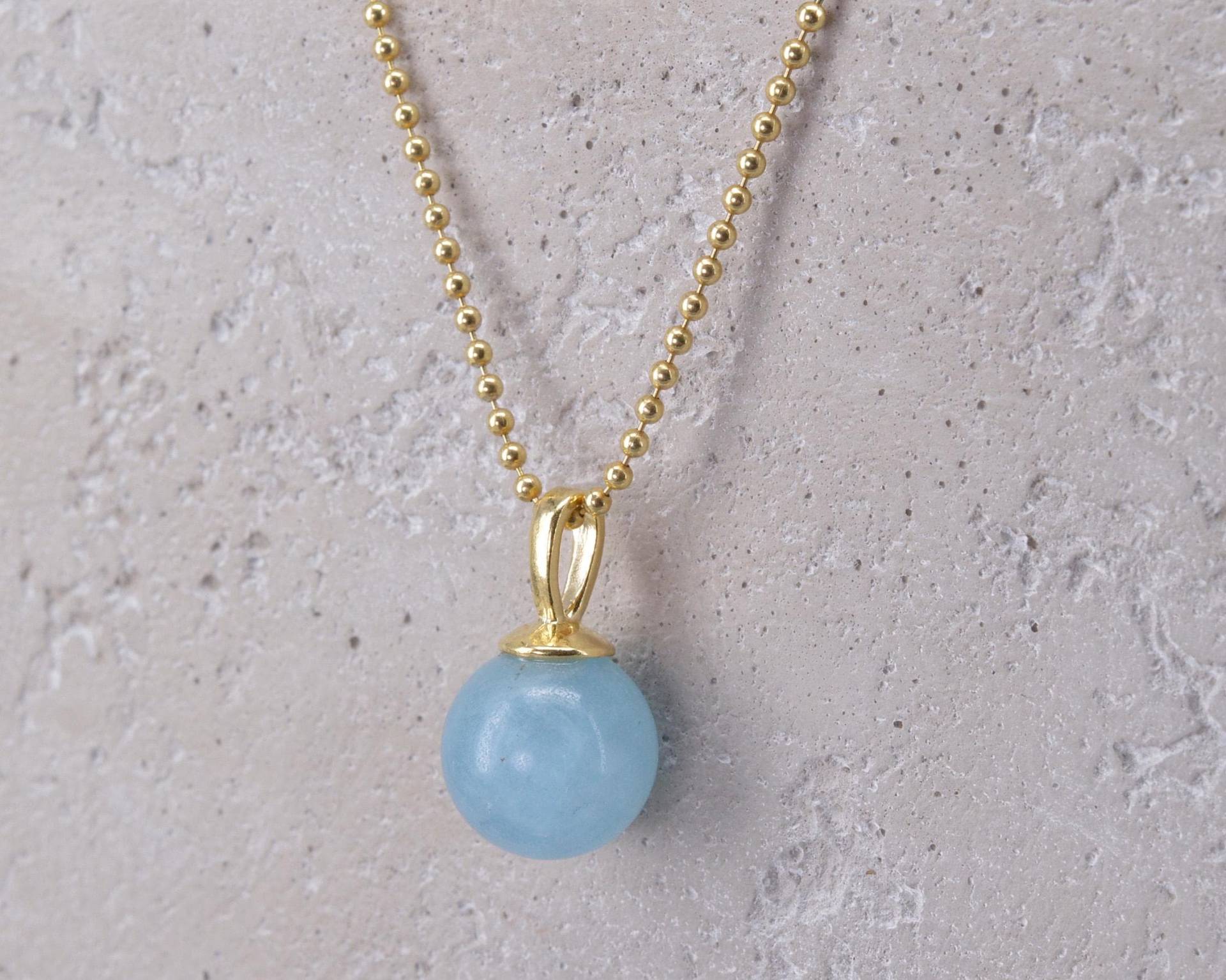 Aquamarinkugel Kette 925 Silber Gold Plattiert Anhänger Kugel Edelstein Blau von NordNordostJewelry