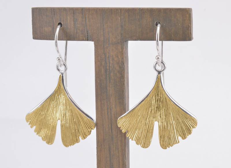 Große Ginkgo Blatt Ohrhänger 925 Silber Gold Plattiert von NordNordostJewelry