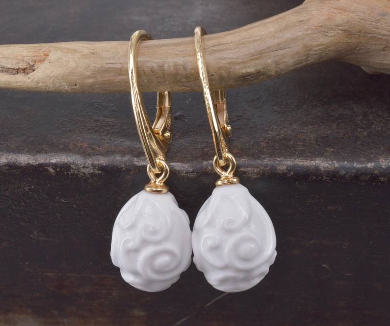 Kascholong Ohrringe 925 Silber Gold Plattiert Ausgefallene Ohrhänger Mit Edelstein Weiß Geschnitzter Elegante Kascholong Ohrringe 925 Silber Gold Plattiert Ausgefallene Ohrhänger Mit Edelstein Weiß Geschnitzter Elegante von NordNordostJewelry