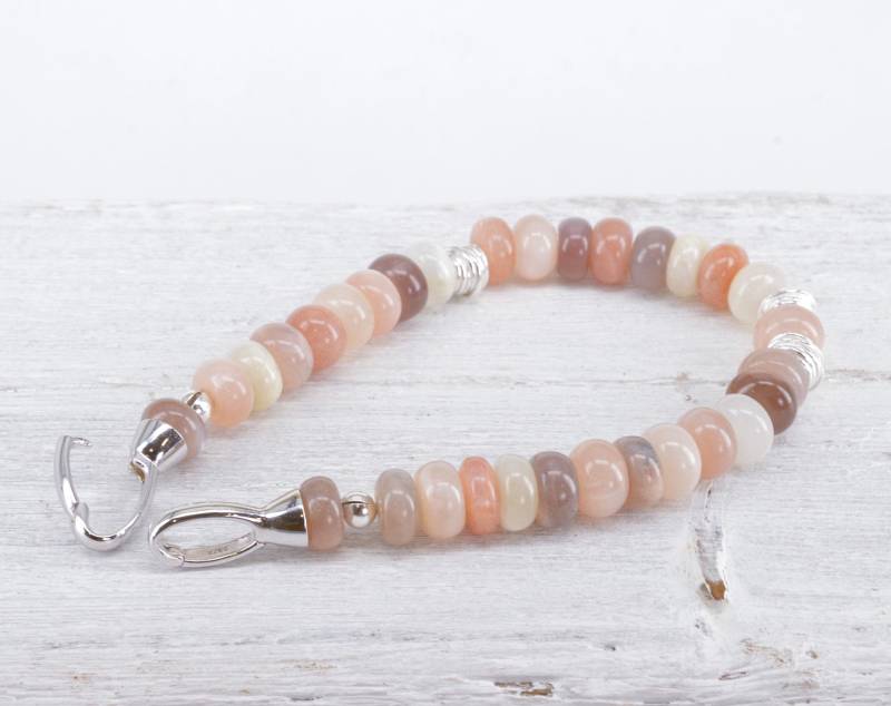 Mondstein Armband 925 Silber Farbig Gemischt Grau Apricot Rosa Weiß Mondstein Armband 925 Silber Farbig Gemischt Grau Apricot Rosa Weiß von NordNordostJewelry