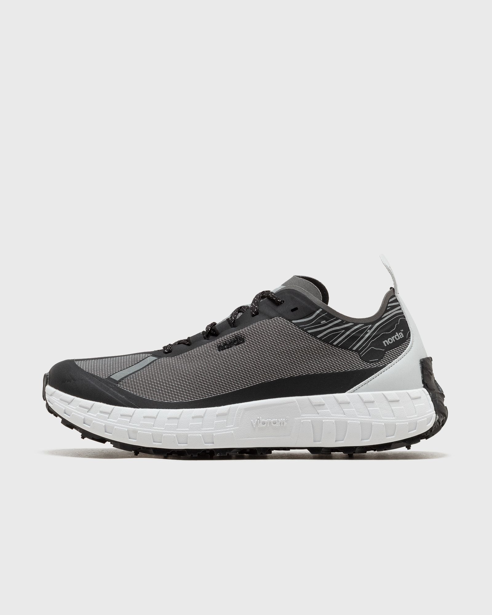 Norda The 001 men Lowtop black|white in Größe:44 2/3 Norda The 001 men Lowtop black|white in Größe:44 2/3 von Norda