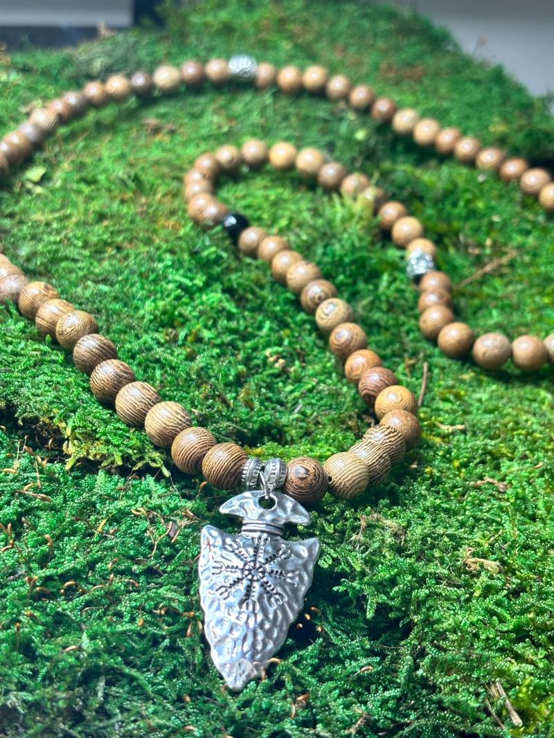 Lange Pfeilspitzen Kette Lange Pfeilspitzen Kette von NordicMystery