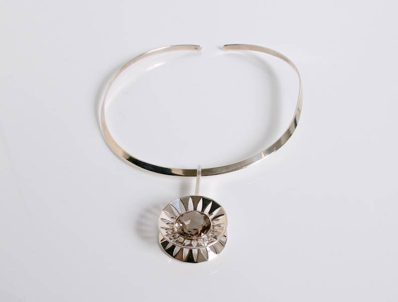 Wunderschöner Sterling Silber & Bergkristall Anhänger von NordicSilverDesign