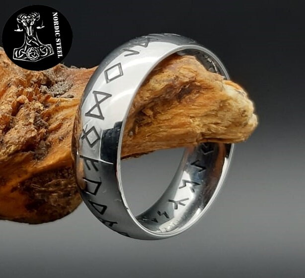 Ring Edelstahl Runen Wikinger Viking Poliert Schmuck Biker Mjolnir Mittelalter Runenschrift Hochwertig Massiv Neu Ring Edelstahl Runen Wikinger Viking Poliert Schmuck Biker Mjolnir Mittelalter Runenschrift Hochwertig Massiv Neu von NordicSteel