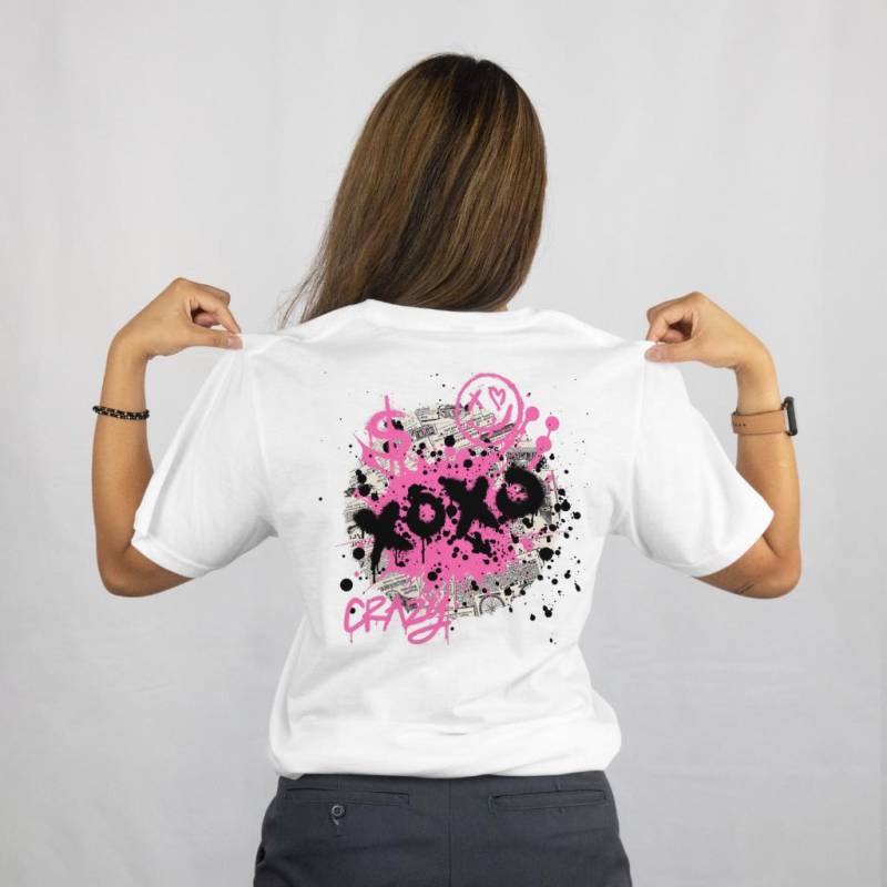 xoxo Shirt - Cute Spray Design in Pink & Black Trendy T-Shirt Gift von NordlichtShopDesigns