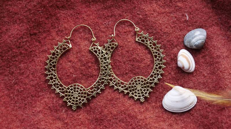 Messing Creole Groß von NoreenEthnicCrafts