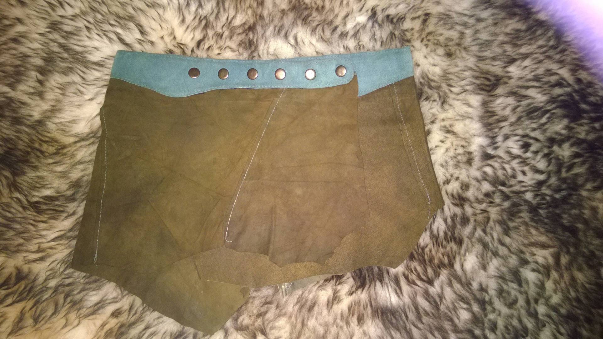 Echtes Lederrock. Handgefertigt Aus Recycelten Materialien, Krieger-stil. Erhältlich in Verschiedenen Farben Echtes Lederrock. Handgefertigt Aus Recycelten Materialien, Krieger-stil. Erhältlich in Verschiedenen Farben von Norfrid