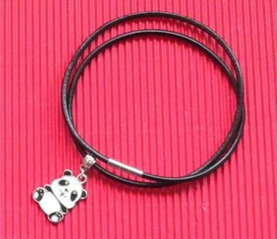 Sgh120 - Pandabär Rundlederband Sgh120 - Pandabär Rundlederband von NorikasFundgrube