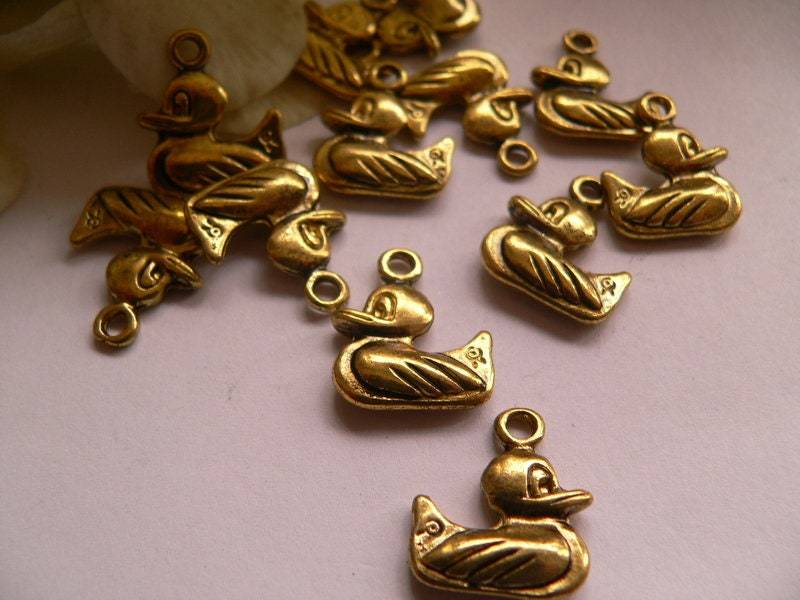 Tga015 - 6 Schmuckanhänger 3 D Entchen von NorikasFundgrube