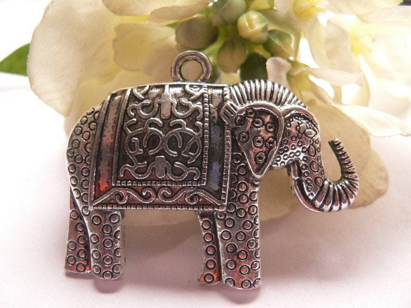 Tsa099 - 1 Schmuckanhänger Elefant von NorikasFundgrube