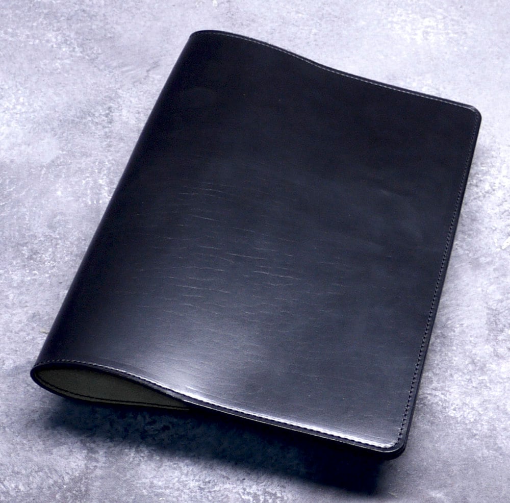 Schwarzes Horween Chromexcel Leuchtturm 1917 Großes Notizbuch Cover von NormCahnLeatherworks