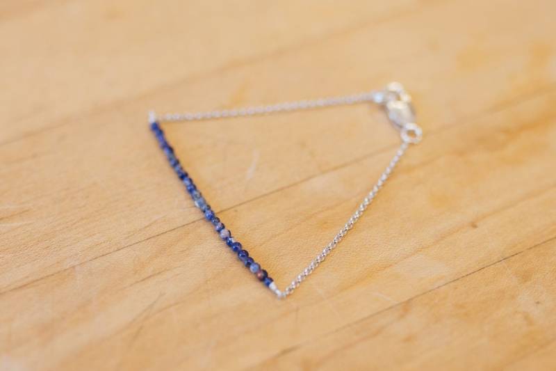 2mm Sodalit Kette Armband 2mm Sodalit Kette Armband von NorthCroftStudio