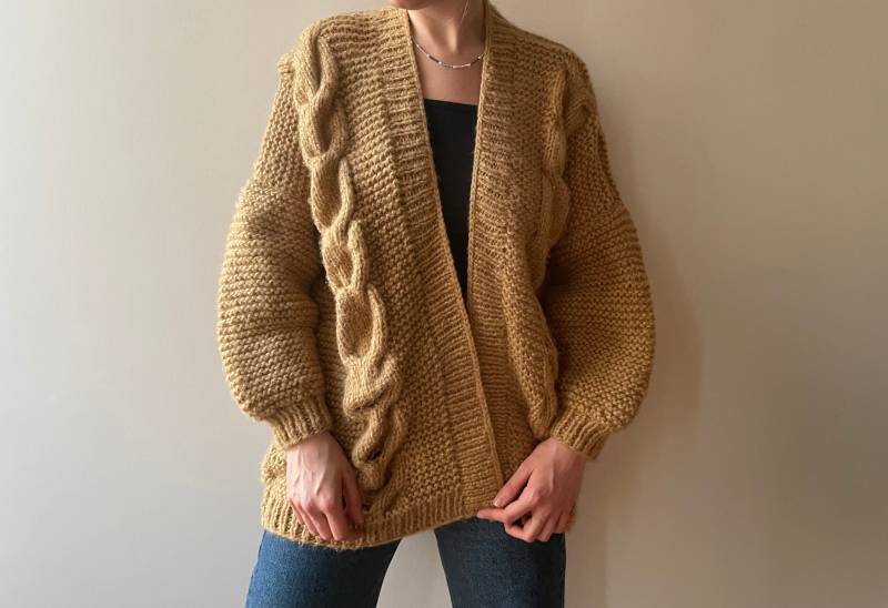 Strickjacke Mit Zopfmuster, Handgestrickte Langarm-Strickjacke, Lange Übergroße Strickjacke, Klobige Handgemachte Gemütliche Wollstrickjacke von NorthPax