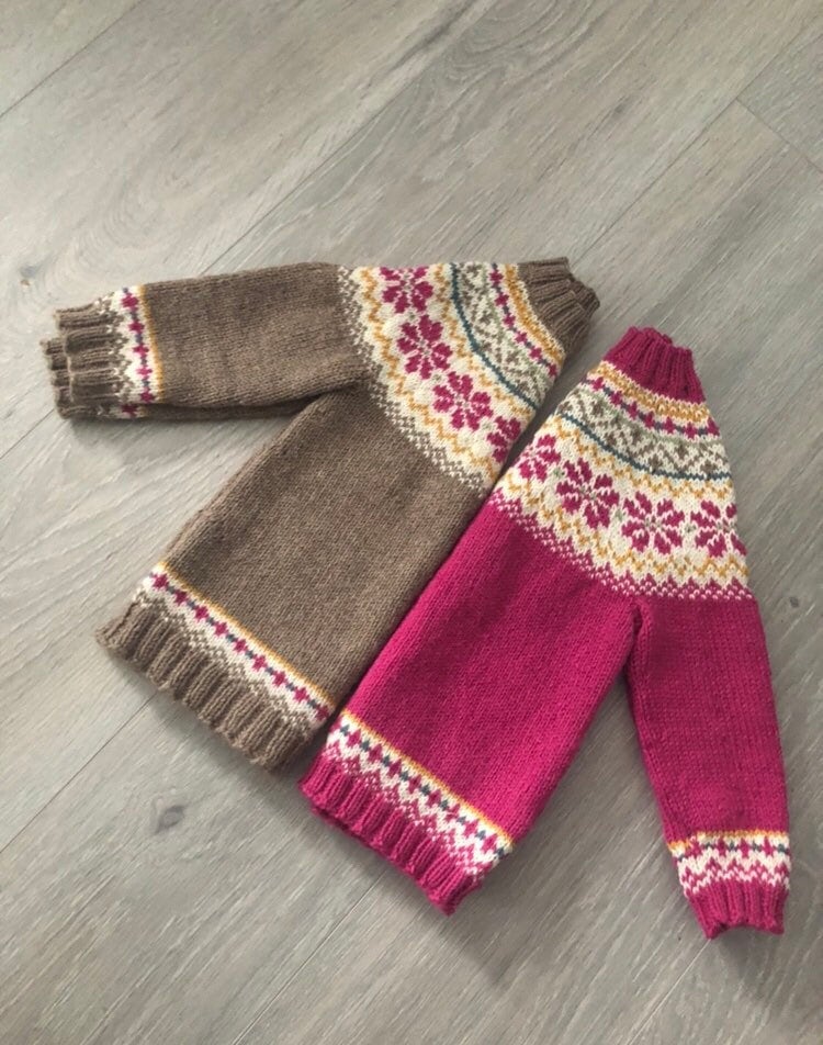 Handgestrickt Kinder Pullover von NorwegianKnitByAukan