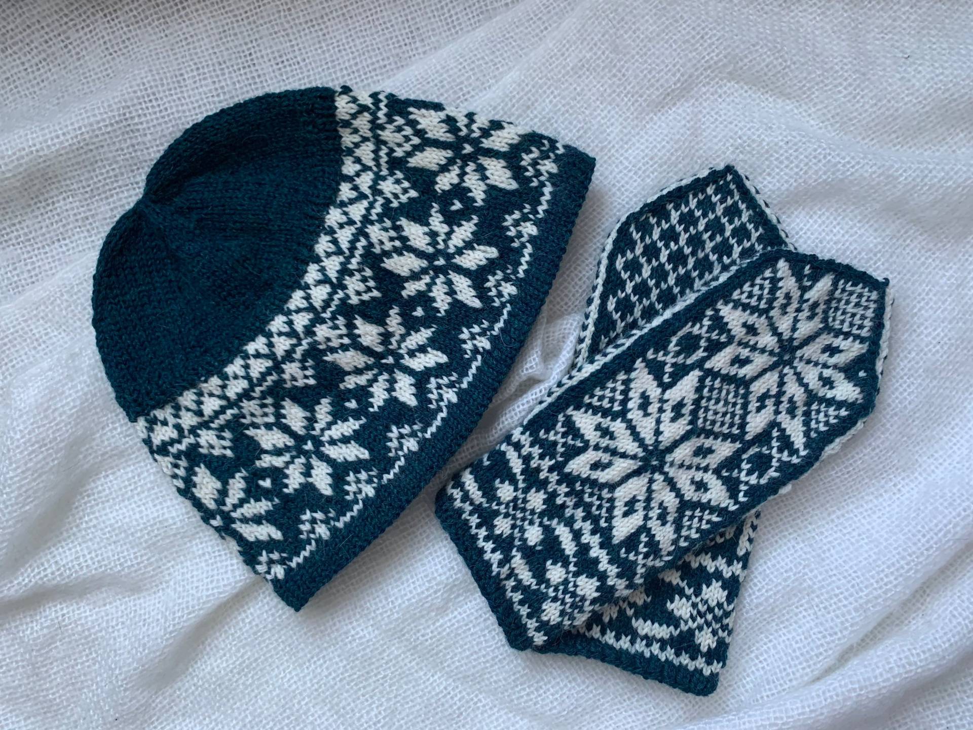 Handgestrickt Handgestrickt von NorwegianKnitByAukan