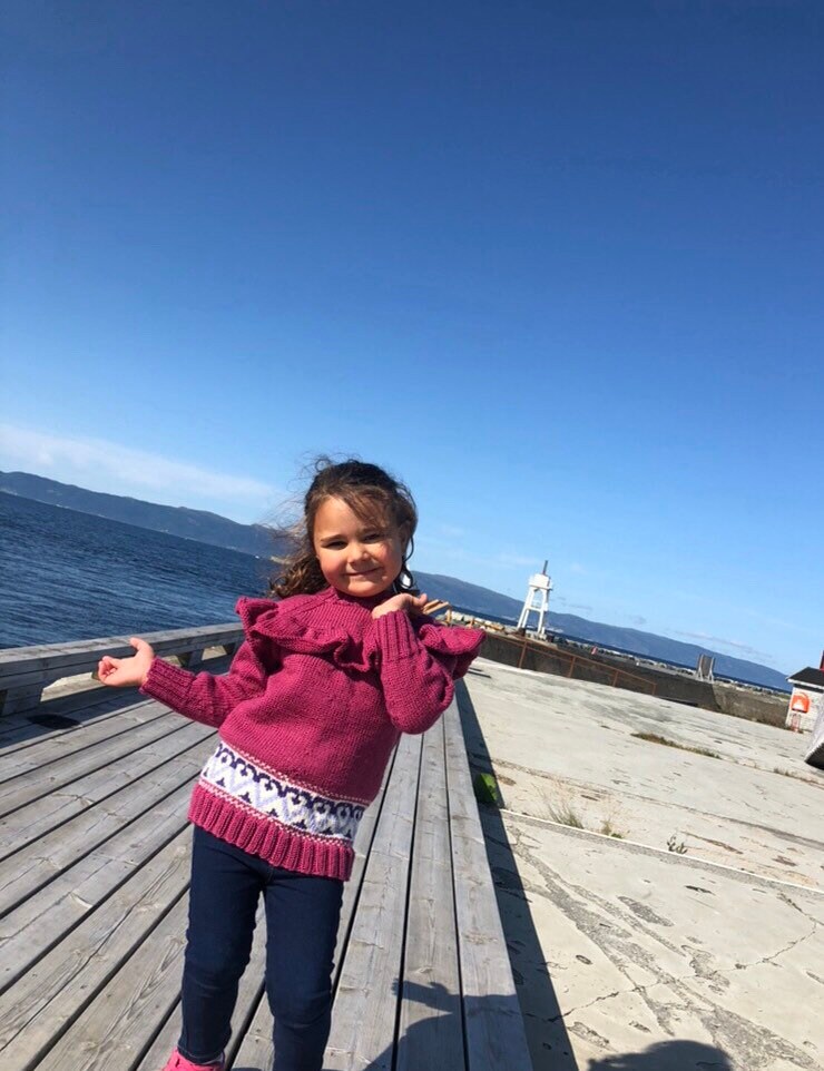 Süßer Pulli von NorwegianKnitByAukan