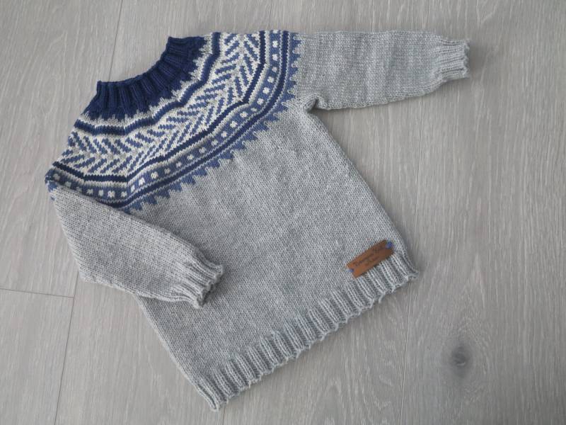 Wunderschöner Kinder Pullover von NorwegianKnitByAukan