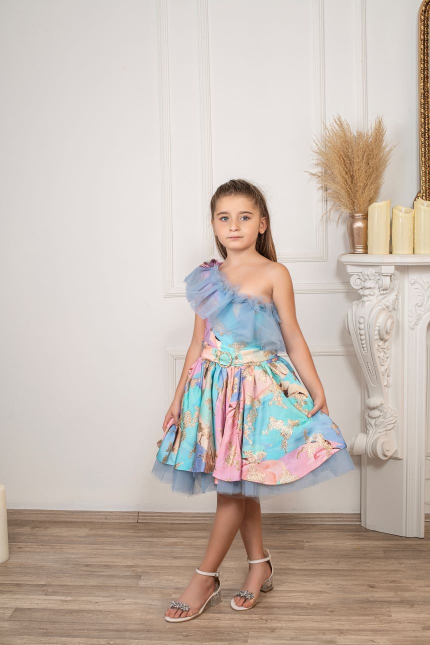 Bunte Mädchenparty, Hochzeit Und Kleid Für Besondere Anlässe von NossiByCostume