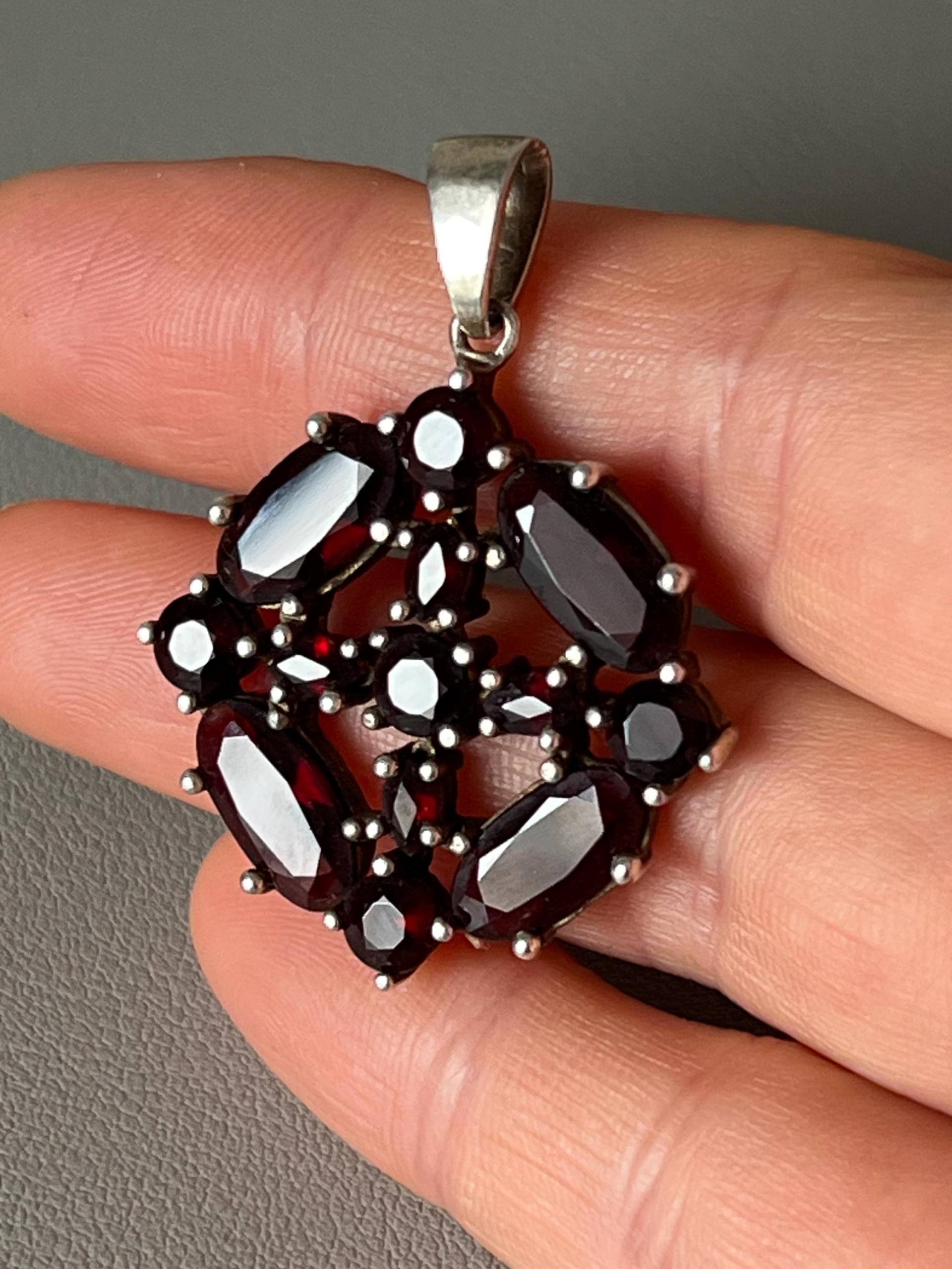 Antiker 925Er Silber Granat Anhänger, Art Deco Schmuck von NostalgiaBoutiqueR