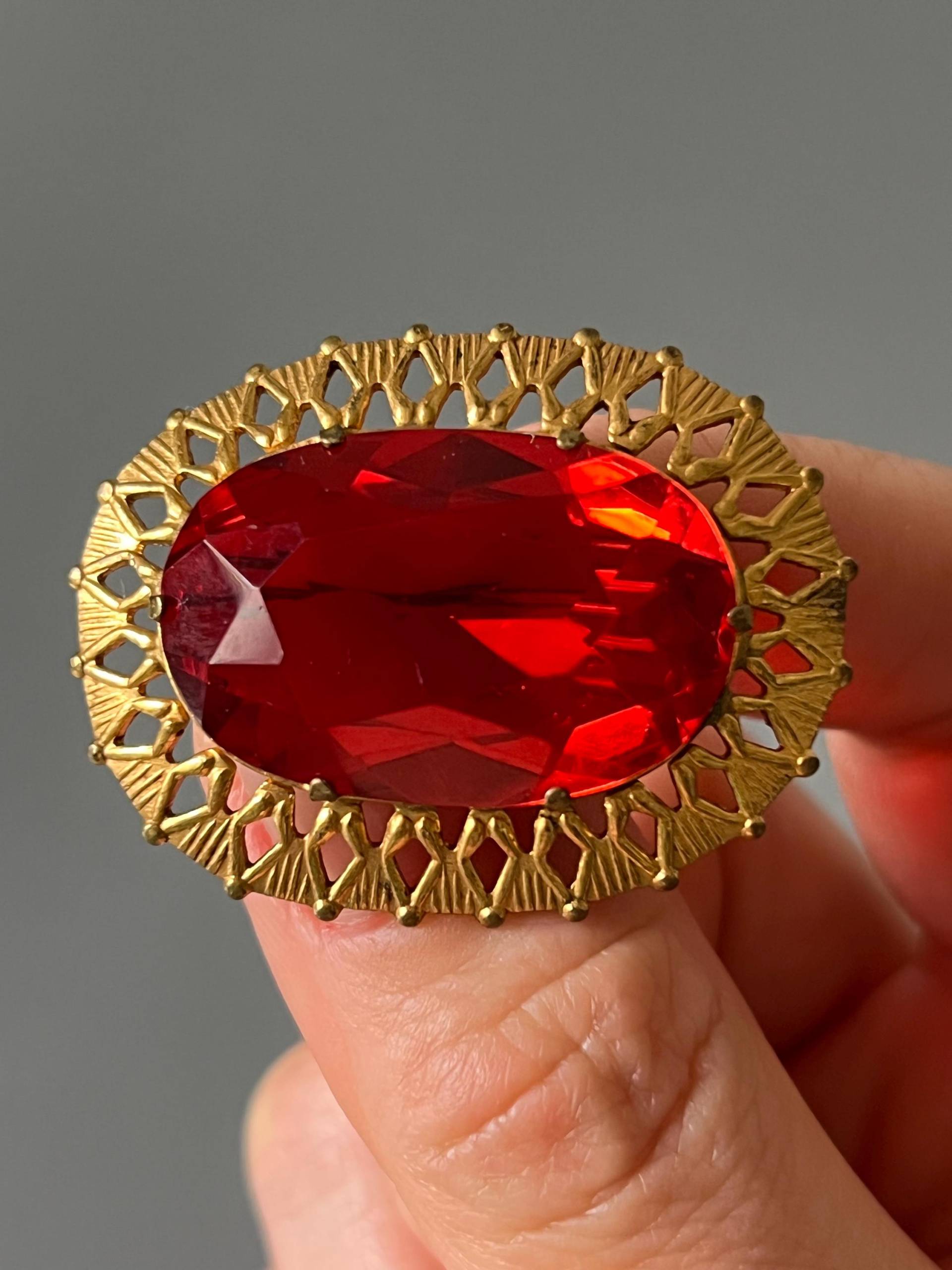 Brosche Lollilop Rot Vintage Schmuck von NostalgiaBoutiqueR