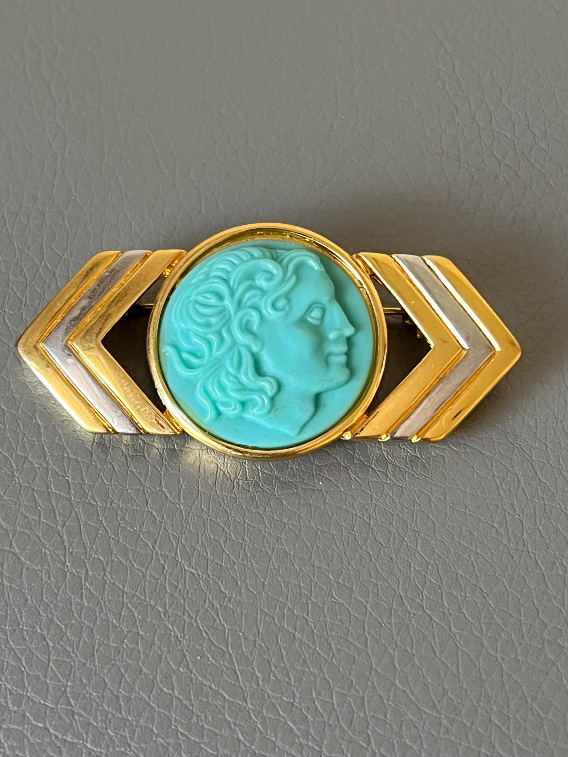Cameo Brosche Aus Glas in Türkis von NostalgiaBoutiqueR