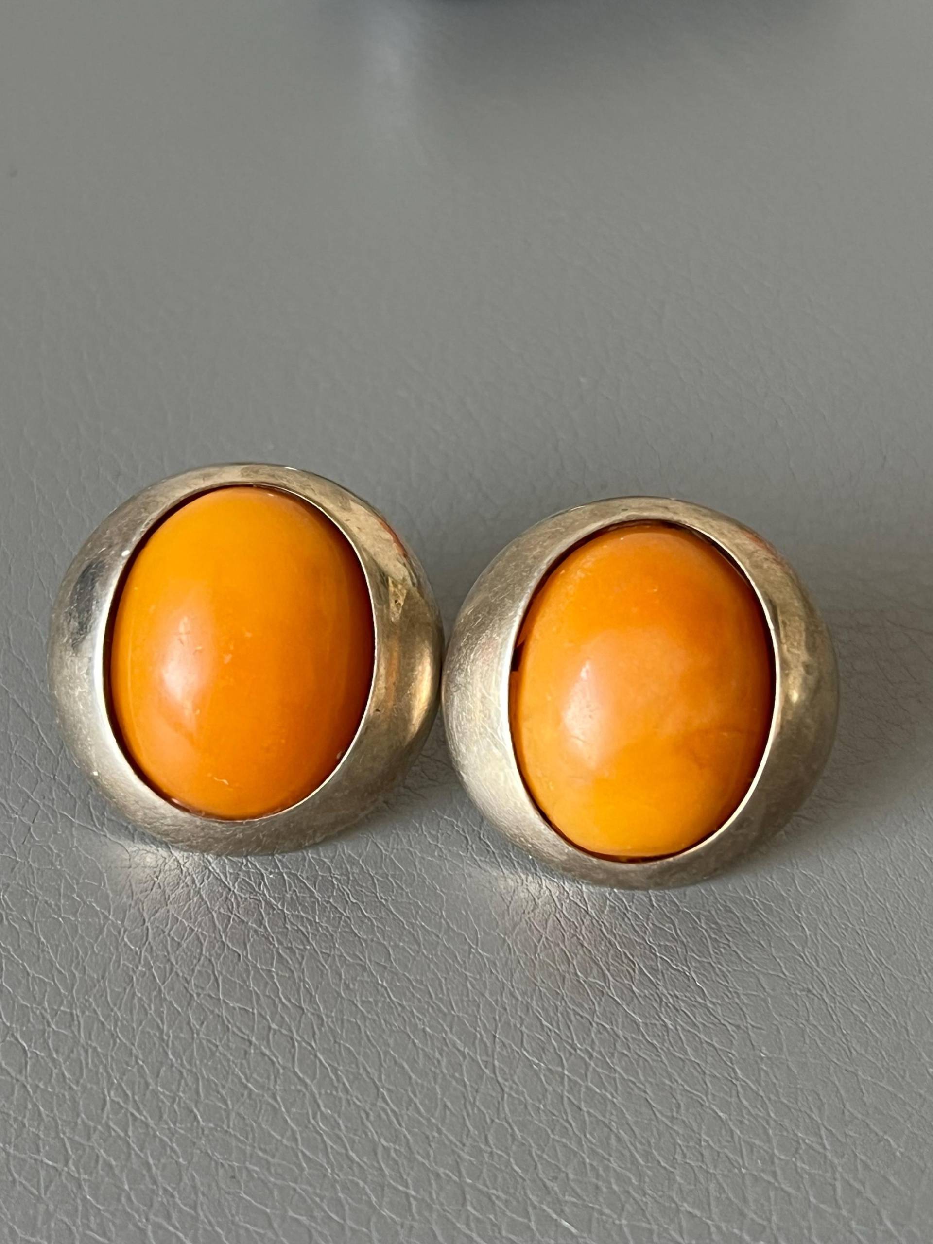 Große Vintage Ohrringe Mit Landschaft Bernstein Eigelb Ovalform von NostalgiaBoutiqueR