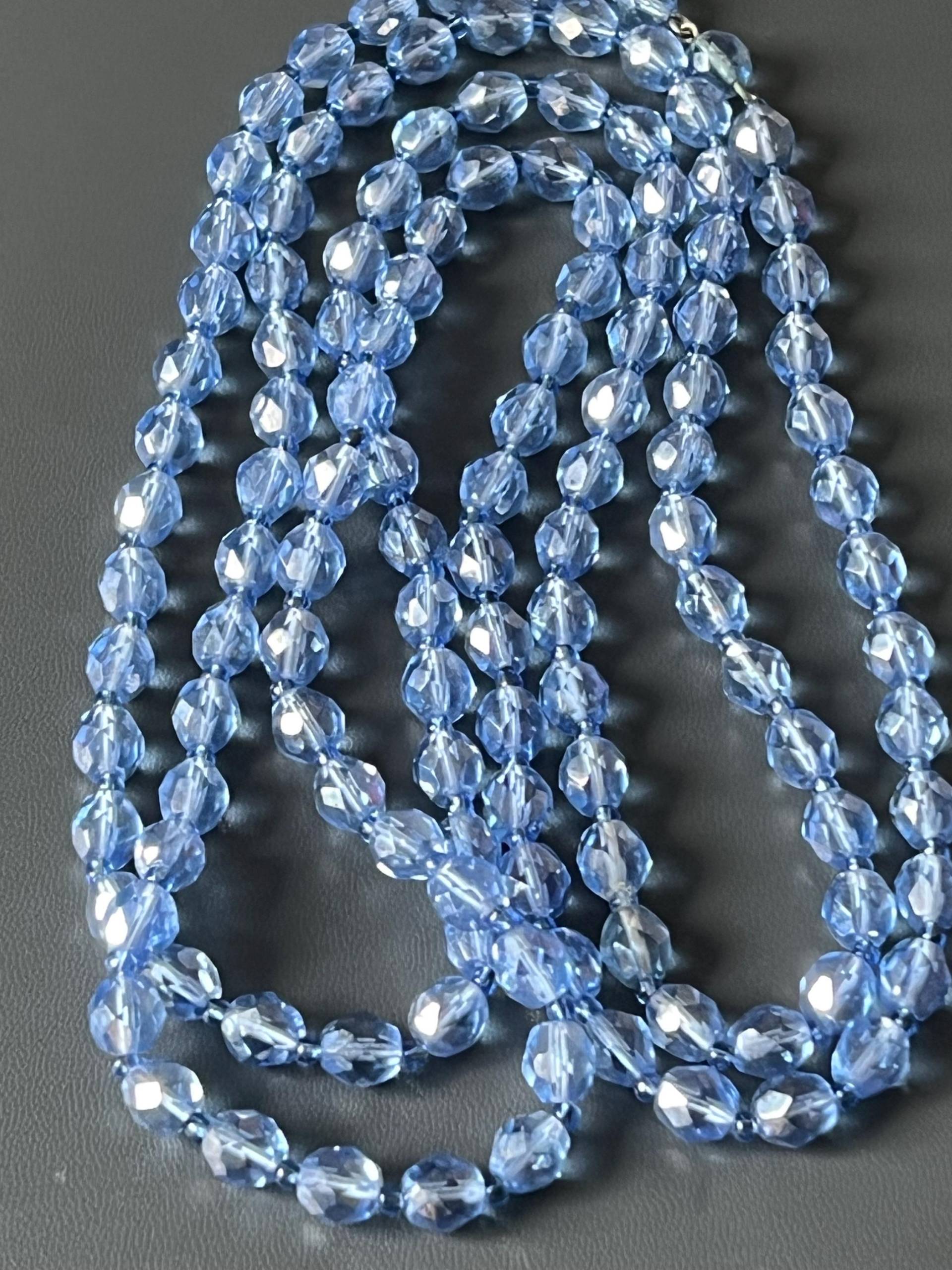 Vintage Blaue Glas Halskette Perlen 128 cm Schmuck von NostalgiaBoutiqueR