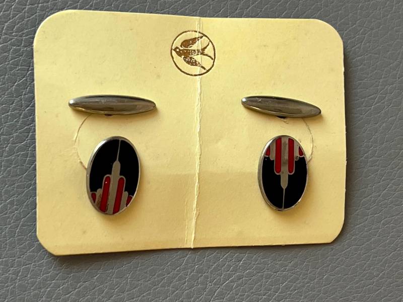 Vintage Emaille Manschettenknöpfe Herren 1980Er Jahre Kette Versilbert Cuffli Neu von NostalgiaBoutiqueR