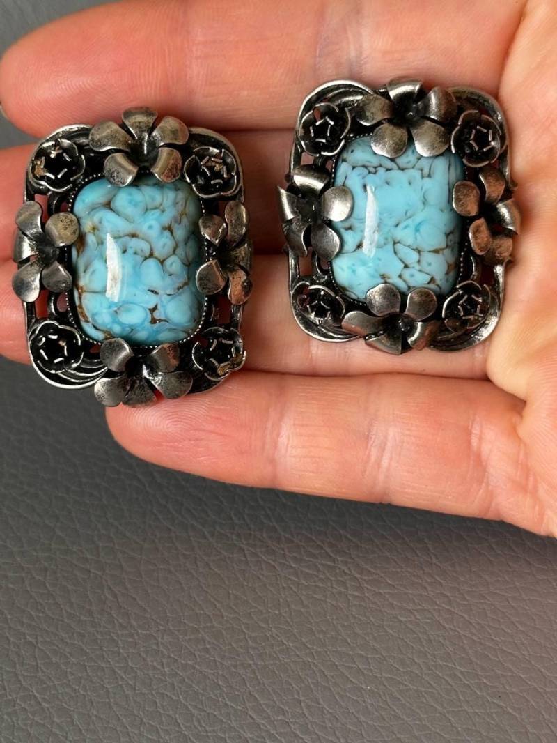 Vintage Ohrclips Blaue Glassteine von NostalgiaBoutiqueR