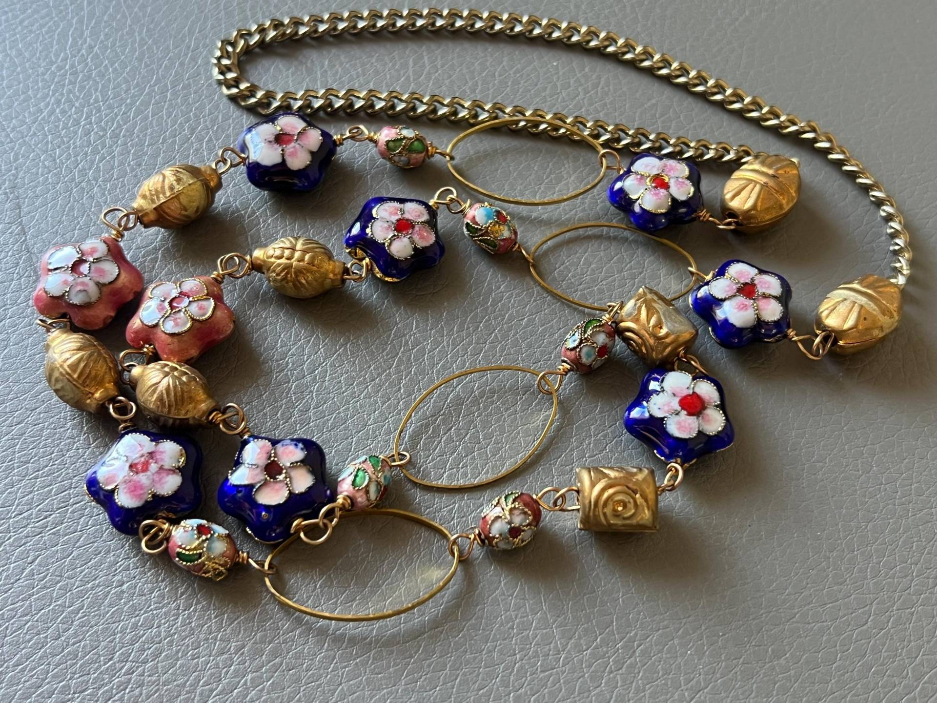 Vtg Halskette Cloisonne Aus Handgemachten Perlen Den 1970Er Jahren von NostalgiaBoutiqueR