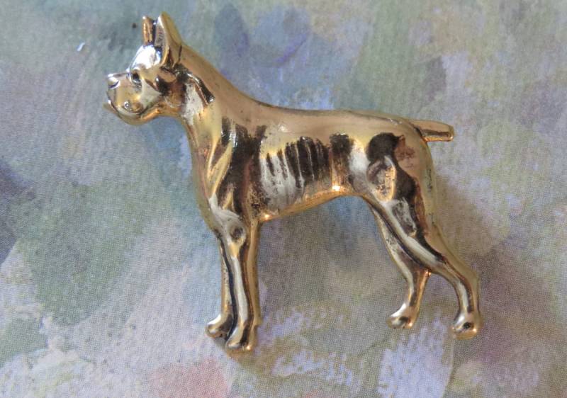 Boston Terrrier Boxer Hund Pin Brosche 24 Karat Gold Platte Oder Oxidiert Matt Silber K9 Welpen Hunde Pg276/Ps226 von NostalgicCharm