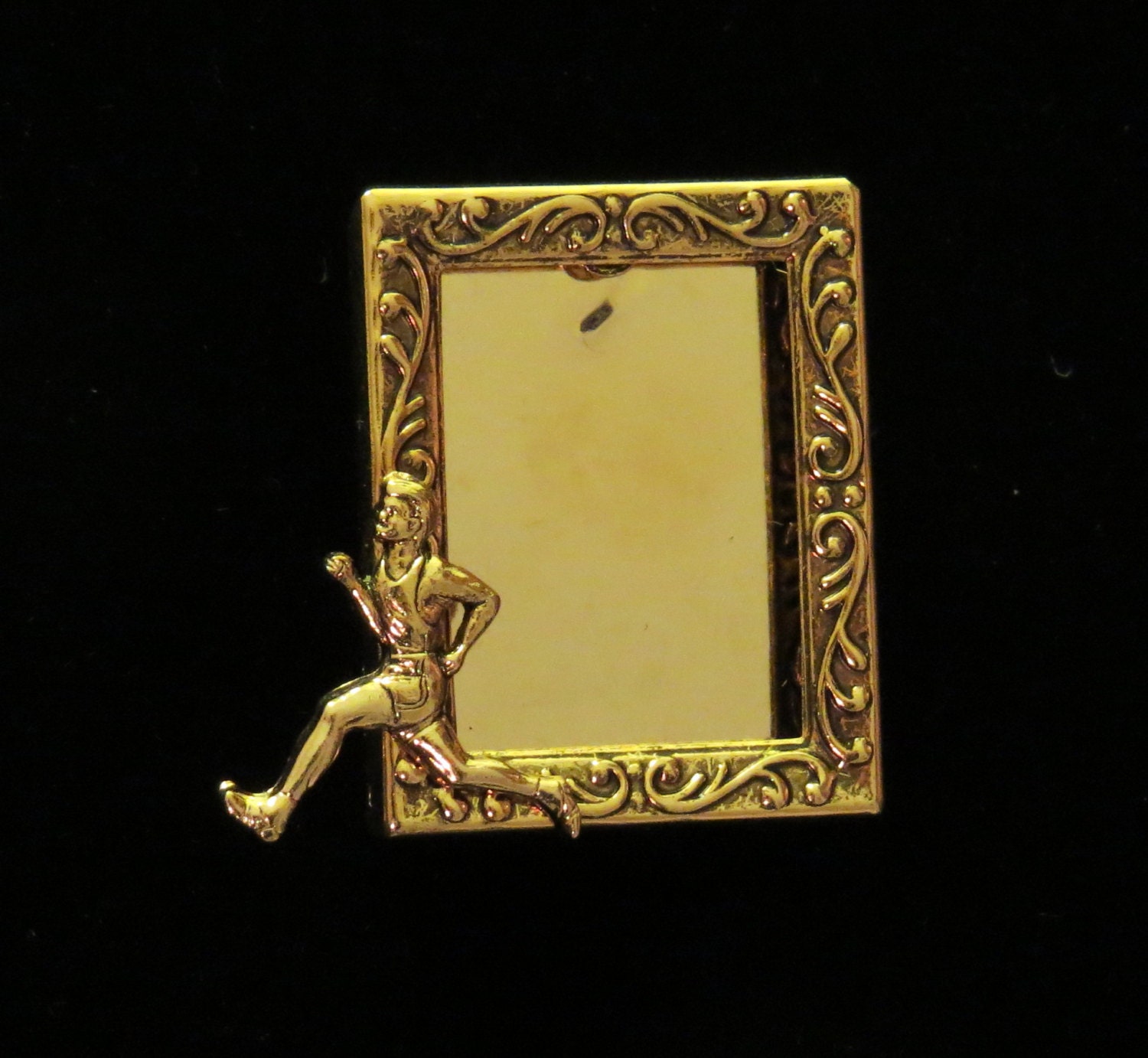 Cross-Country Runner Photo Frame Pin Male 24 Karat Gold Platte Oder Silber Und Oms Personalisieren Mit Ihrem Bild Pg172/Ps120M von NostalgicCharm