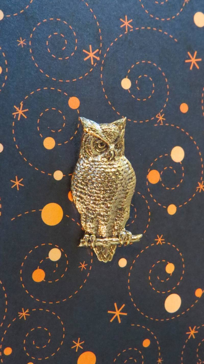 Eule Pin Kupfer, 24 Karat Gold Platte Oder Oxidiert Matt Silber Weise Alte Hoot Scheune Halloween Alle Heiligtümer Eve Pc018/Pg295/Ps241 von NostalgicCharm