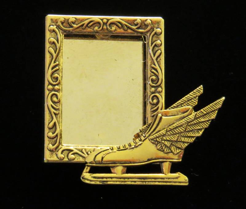 Speed-Skate Skater Eis Schlittschuhe Fotoplatte Pin Brosche Gold Oder Sterling Silber Platte Skate Auf Silberplatte Rahmen Racing Skates Pg263/Ps211 von NostalgicCharm