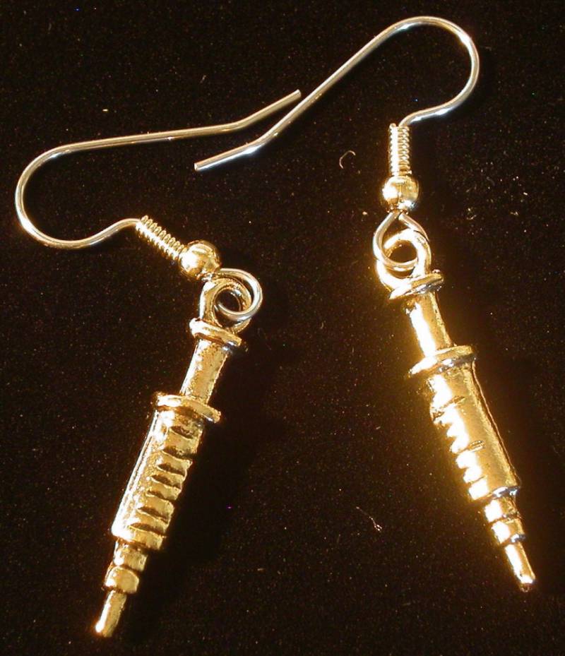 Spritze Ohrringe Krankenschwester Arzt Dr. Phlebotomist Blut Labor Techniker 24 Karat Vergoldet Eg462 von NostalgicCharm