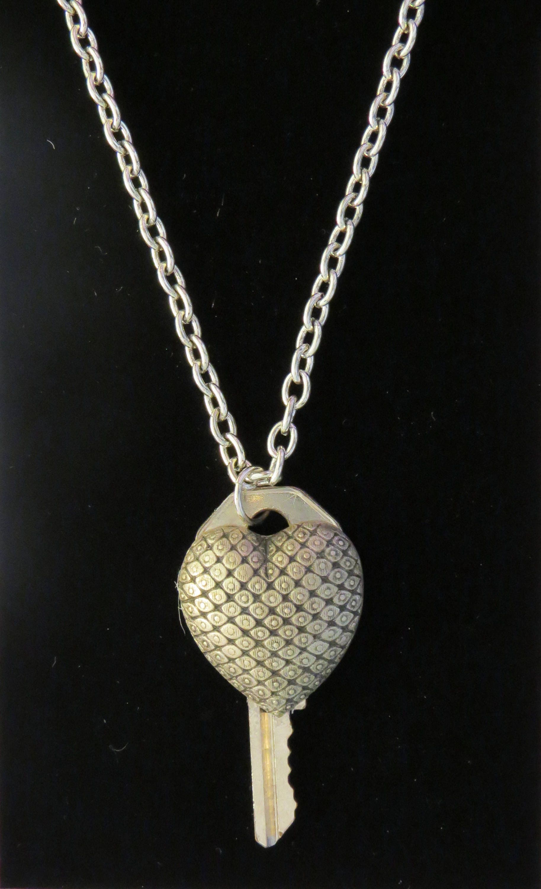 Steampunk Chunky Chainmail Stil Herz Verändert Schlüssel Messingkette Gold Platte Oder Oms Mit Sterling Silber Kette Valentine Key018 von NostalgicCharm