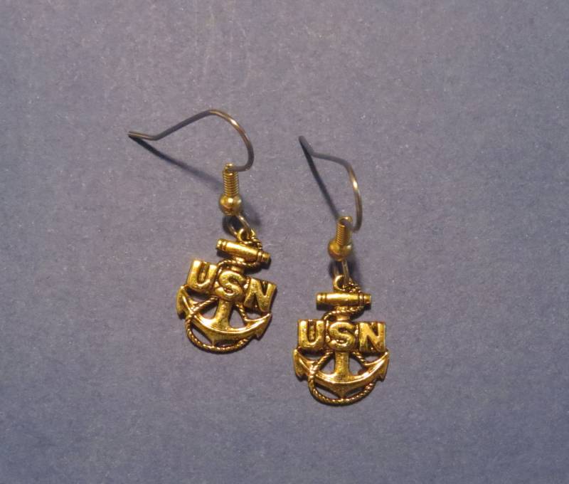 Usn Symbol Für Den Rang Eines Chief Petty Offizier Ohrringe Der Us Navy 24 Karat Vergoldet Oder Matt Silber Ochse Militärisch Eg423/Es440 von NostalgicCharm