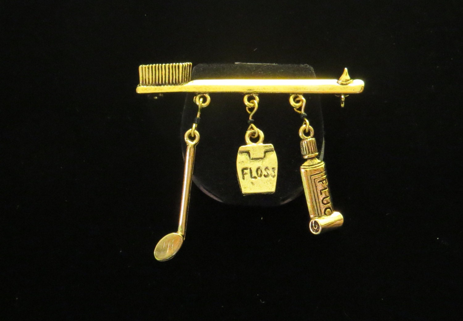 Zahnarzt Pin Brosche 24 Karat Gold Platte Zahnbürste Zahnpasta Dental Hygieniker Floss Schmuck Pg246/Ps213 von NostalgicCharm