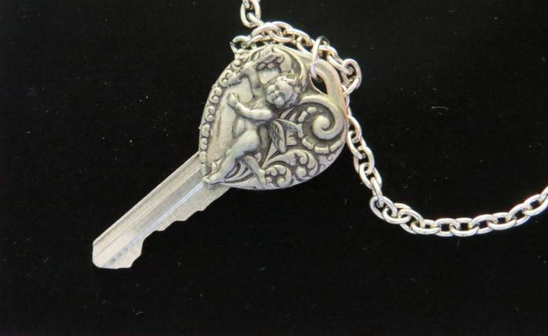 steampunk Verändert Schlüssel Halskette Silber Ox Wirbel Herz Amor Cherub Angel Platte 30" Kabel Kette Valentinstag Geschenk Liebe Romantik Key012 von NostalgicCharm