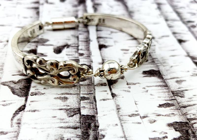 Silberarmband von NostalgicDevotion