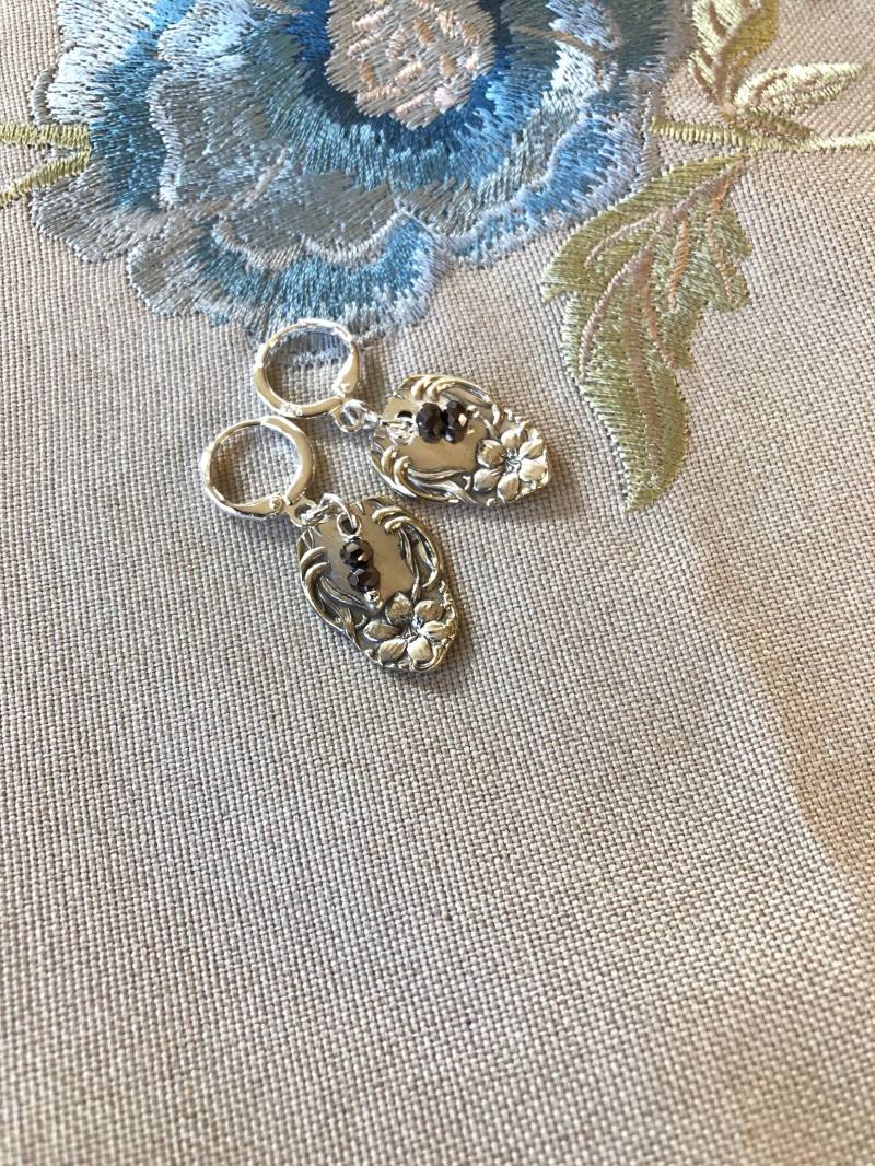 Silberware Ohrringe von NostalgicDevotion